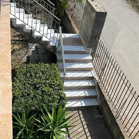 Xenia's Seaview House Paralia Avlidhos